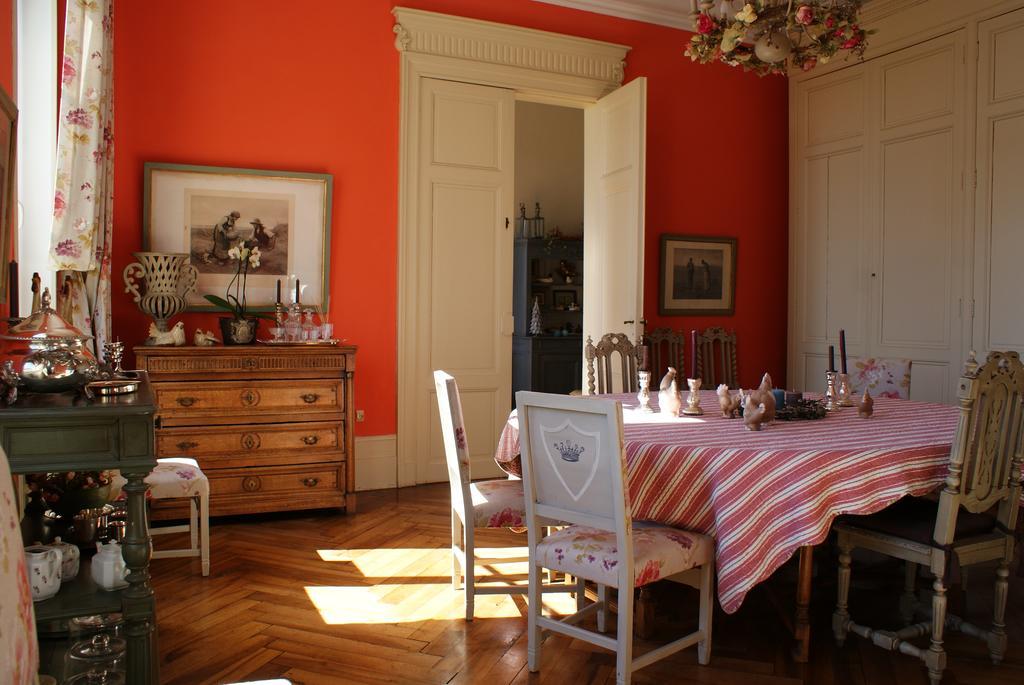 Chateau De Grenier Bed & Breakfast Saint-Léger Eksteriør bilde