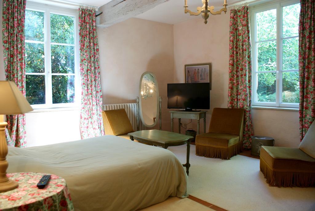 Chateau De Grenier Bed & Breakfast Saint-Léger Rom bilde