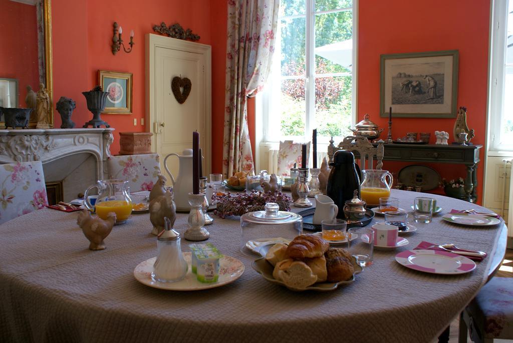 Chateau De Grenier Bed & Breakfast Saint-Léger Eksteriør bilde