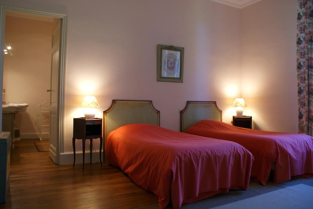 Chateau De Grenier Bed & Breakfast Saint-Léger Rom bilde