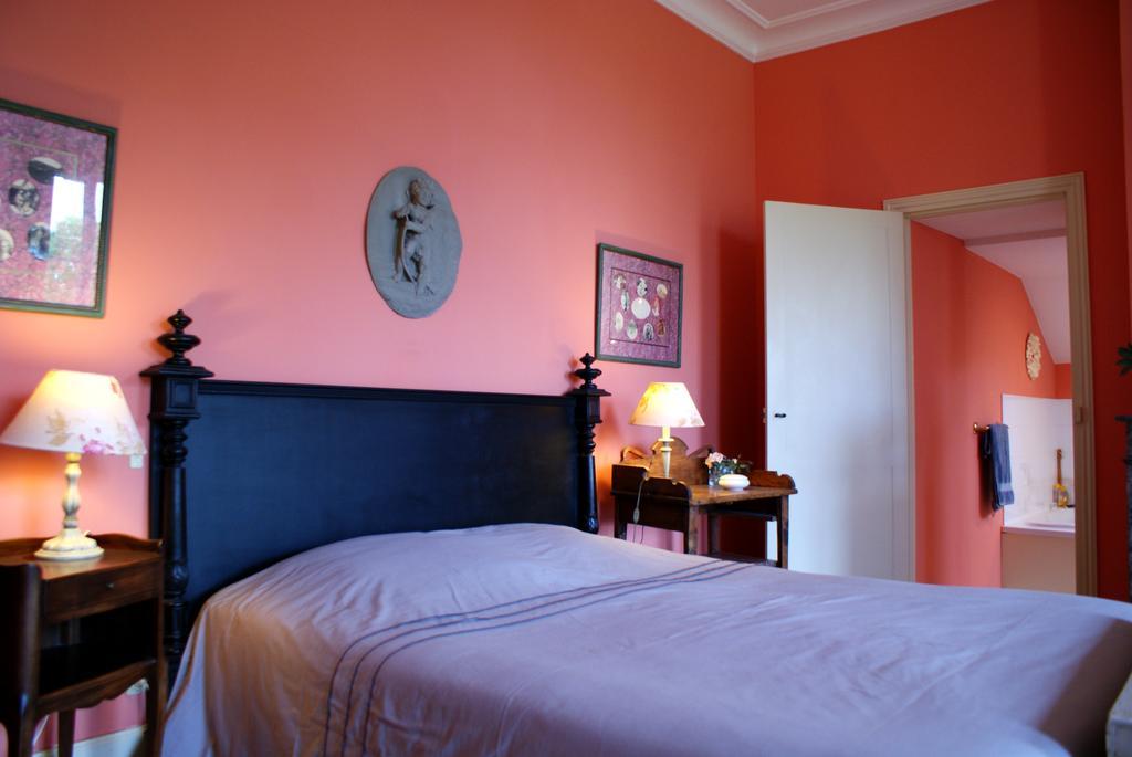 Chateau De Grenier Bed & Breakfast Saint-Léger Eksteriør bilde